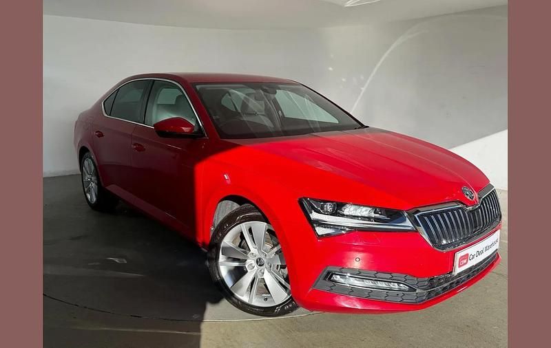 Used Skoda Superb SE L 147 HP (108 kW) 2020 Red Hatchback