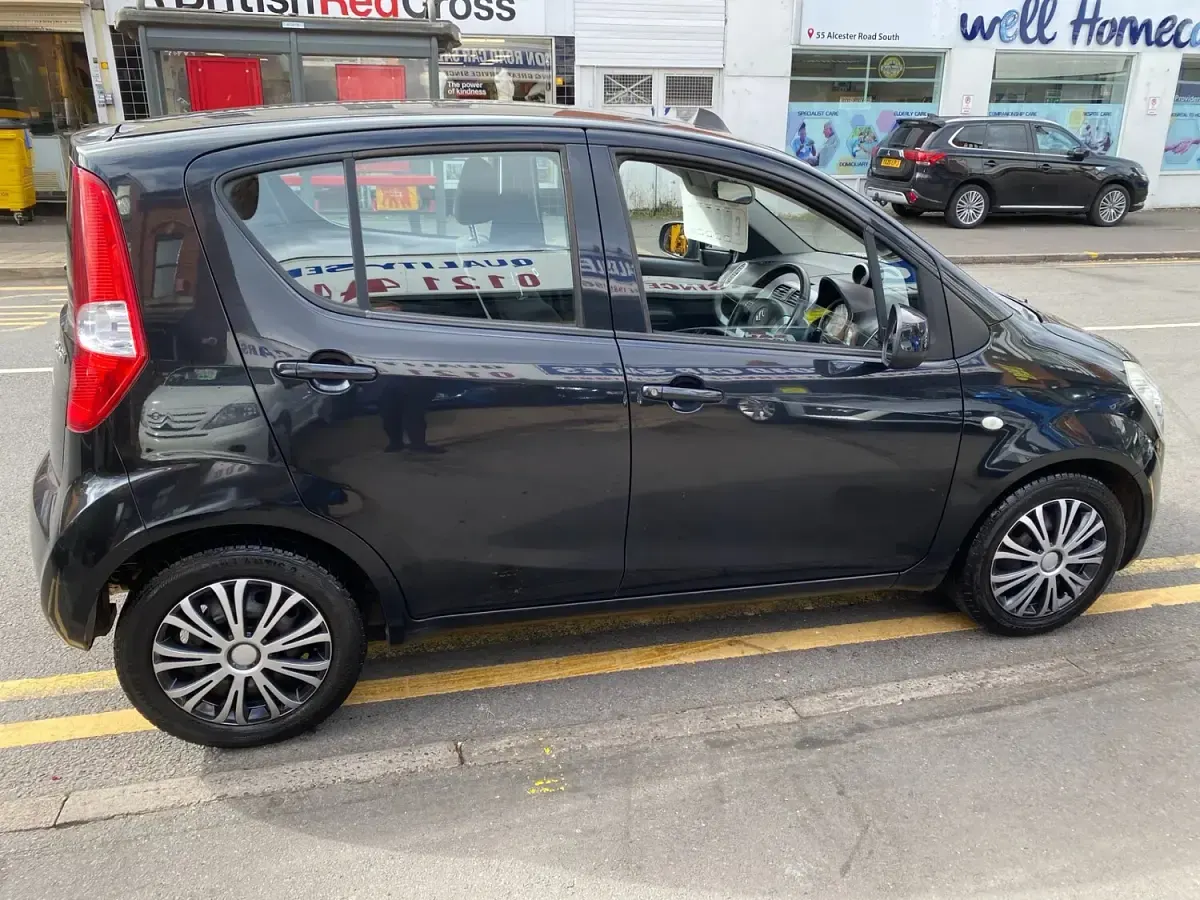 Used Suzuki Splash GLS 86 HP (63 kW) 2010 Black Hatchback