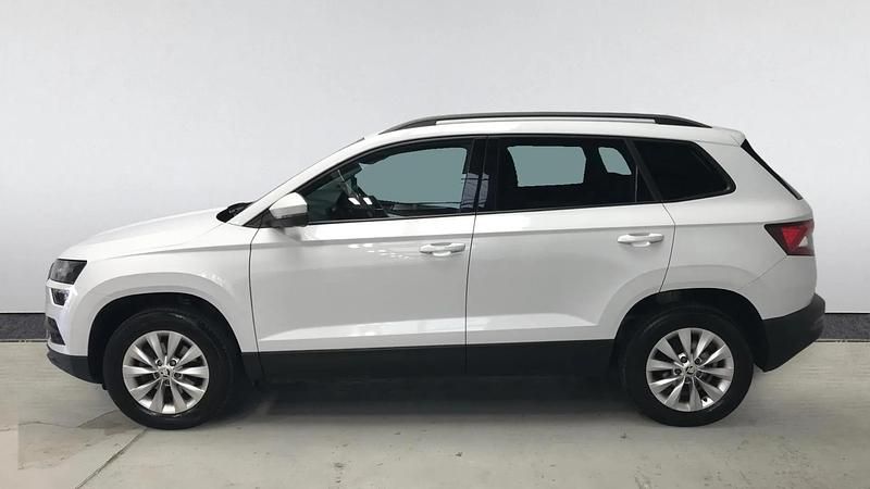 Used Skoda Karoq SE 115 HP (84 kW) 2018 White SUV