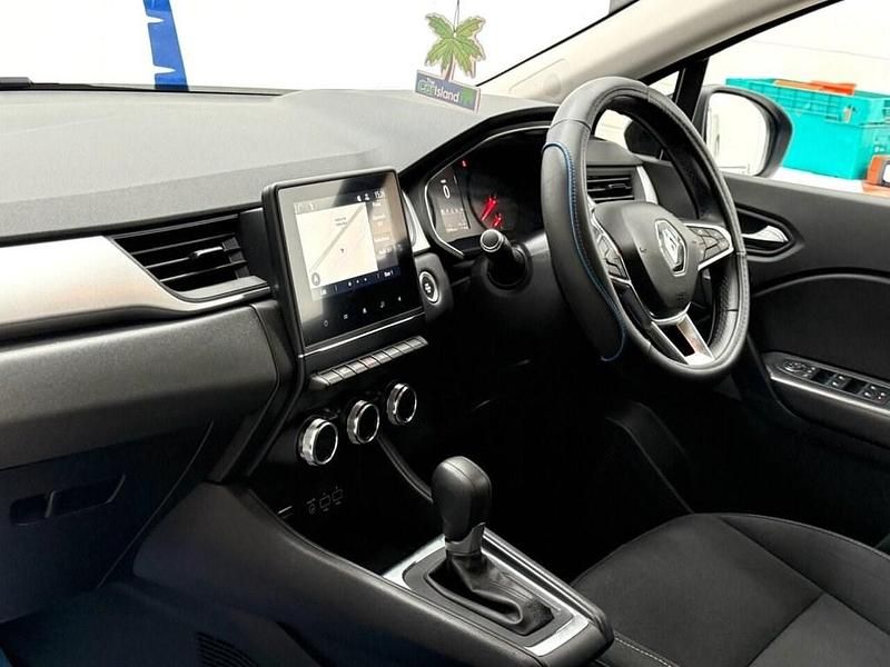 Used Renault Captur Iconic 140 HP (102 kW) 2021 Blue SUV