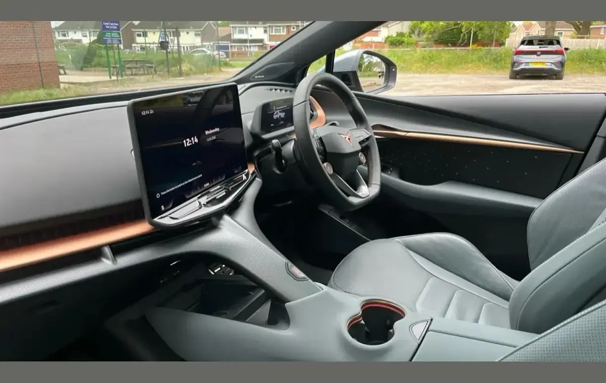 Used Cupra Tavascan VZ2 250 kW (340 HP) 2025 Atacama desert SUV