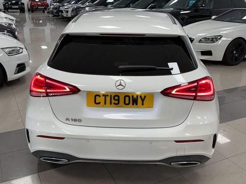 Used Mercedes A180 Executive 136 HP (100 kW) 2019 White Hatchback