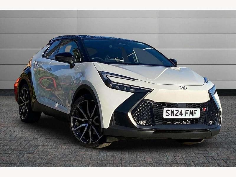 White Used 2024 Toyota C-HR Sport SUV | £31,995 (Expensive) - Image 1/3