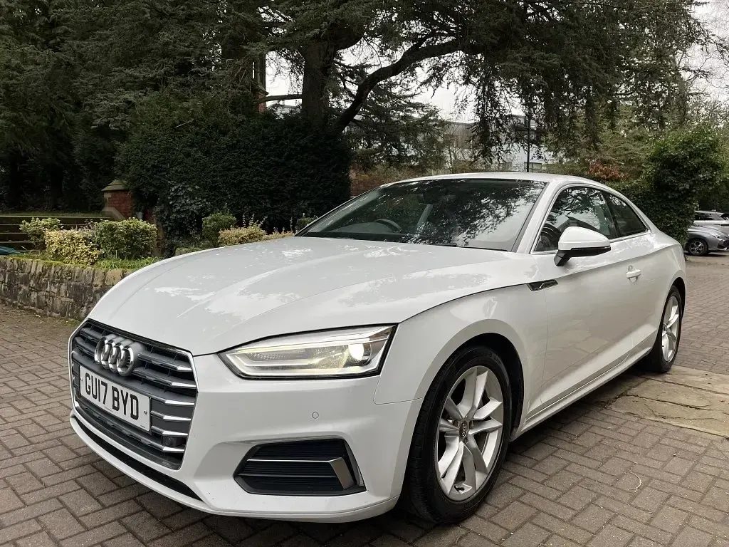 Usado Audi A5 Sport 190 HP (139 kW) 2017 Branco Coupé