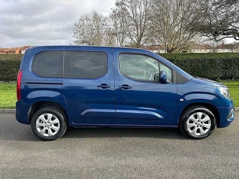 Used Vauxhall Combo S 110 HP (80 kW) 2021 Blue MPV