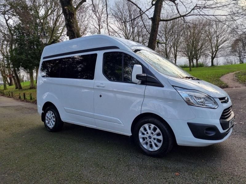 Used Ford Transit Custom Trend 130 HP (95 kW) 2017 White Estate