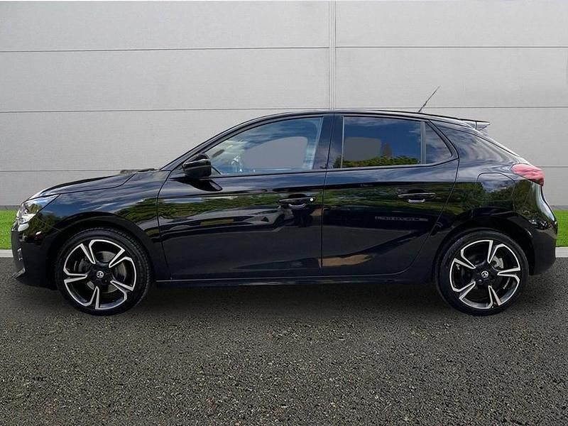 Second-hand Vauxhall Corsa SRi 100 CP (73 kW) 2021 Negru Hatchback