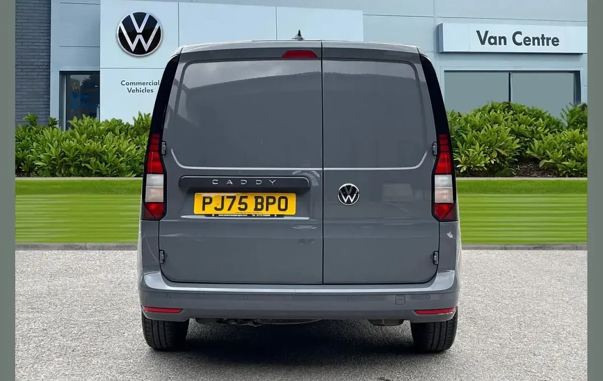 Used VW Caddy 101 HP (74 kW) 2025 Grey MPV