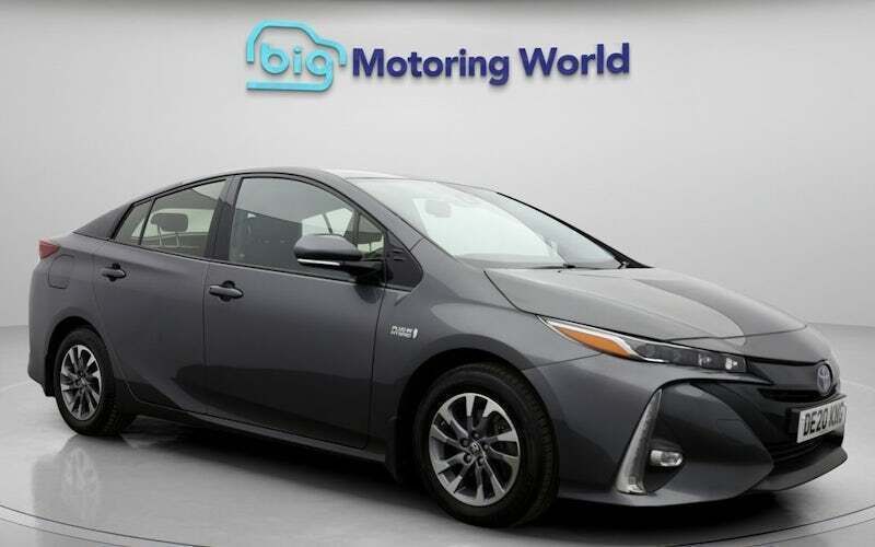 Grey Used 2020 Toyota Prius Business Edition Hatchback | £15,500 (Good price) - Image 1/4