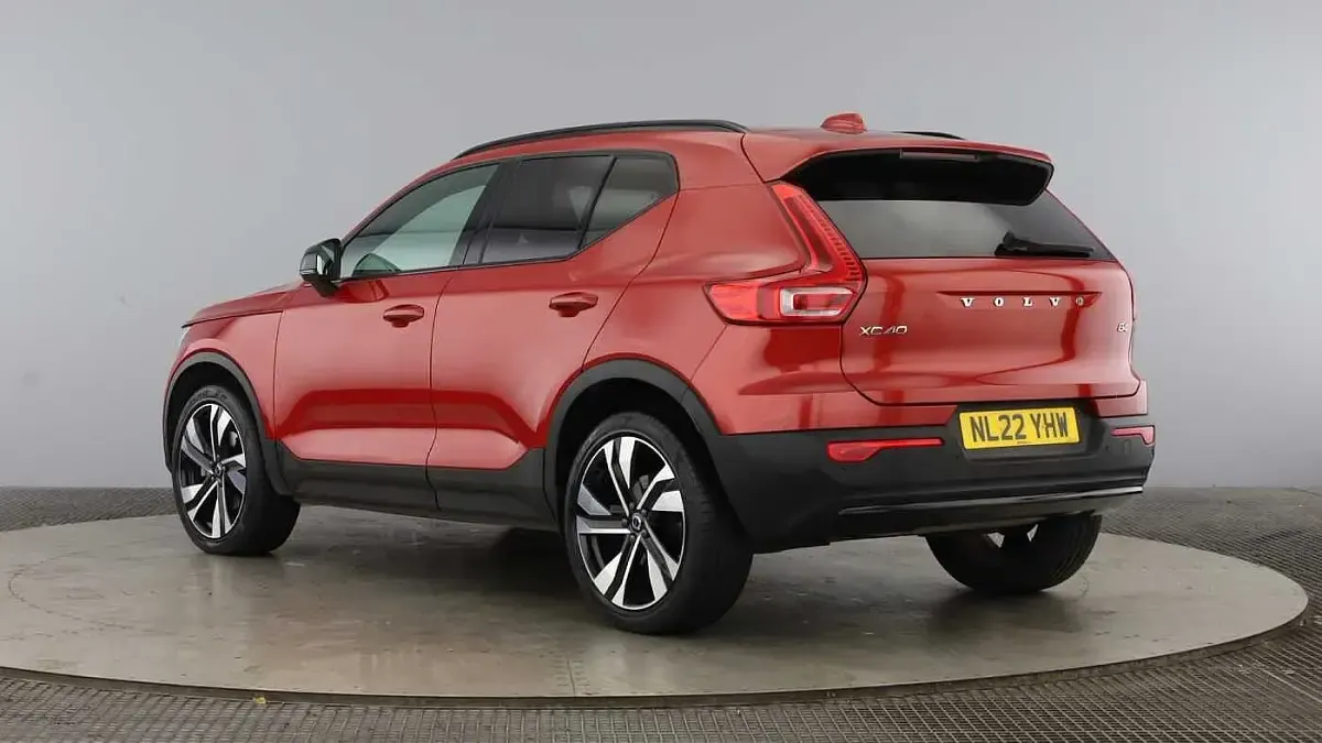 Used Volvo XC40 Ultimate 2022 Red SUV