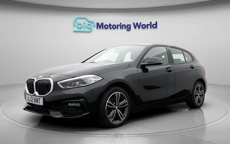 Used BMW 118 Sport Line 150 HP (110 kW) 2021 Black Hatchback