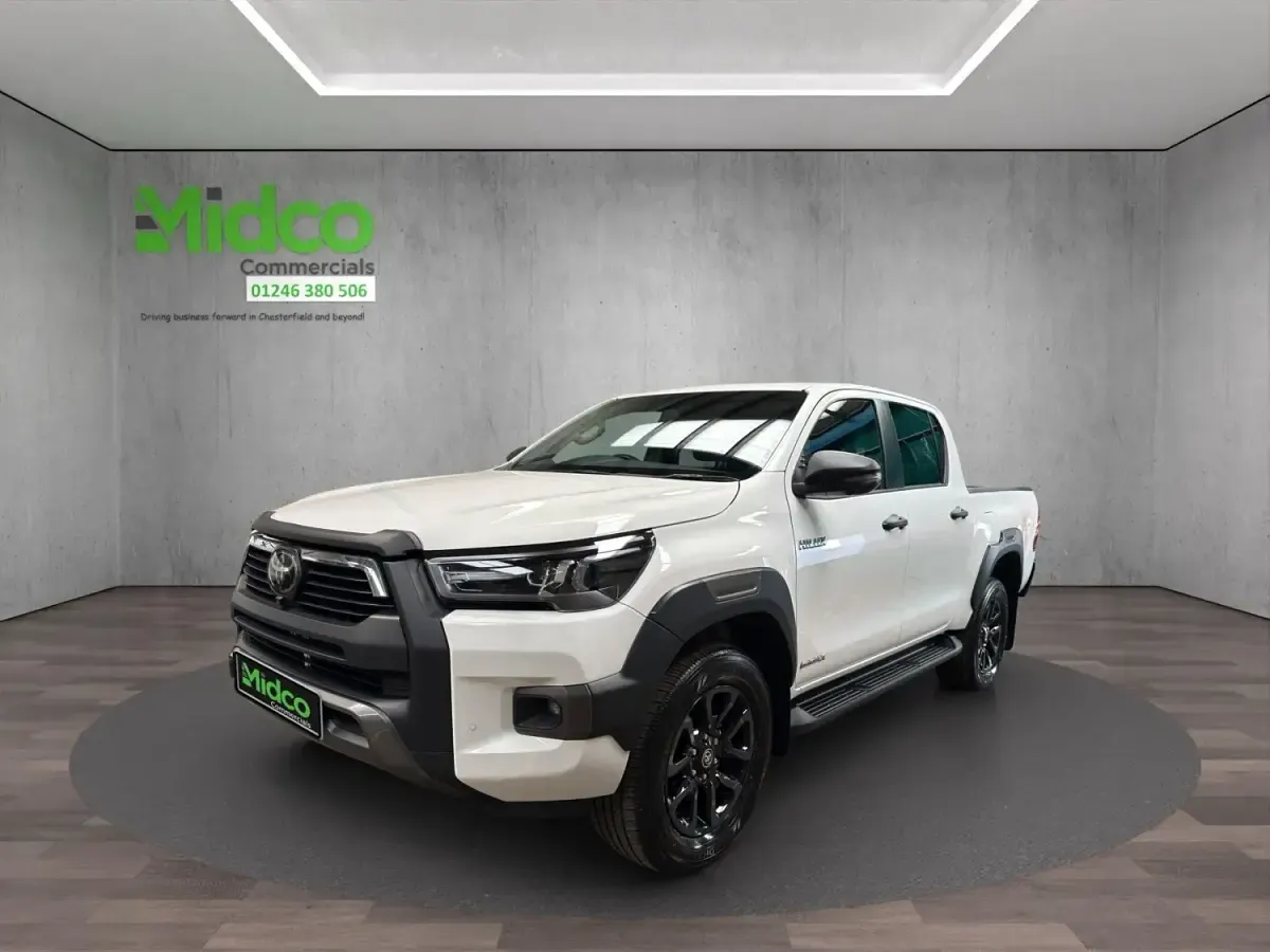Gebraucht Toyota HiLux 201 PS (147 kW) 2023 Weiß Pickup