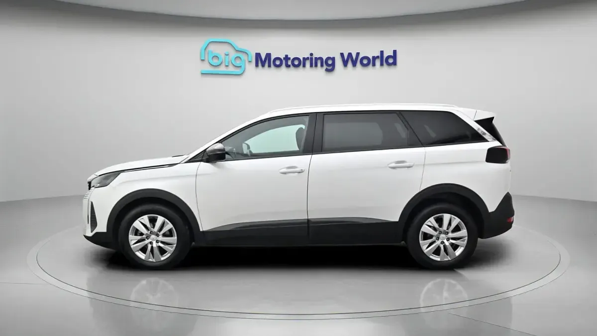 Used Peugeot 5008 Active+ 129 HP (94 kW) 2023 SUV