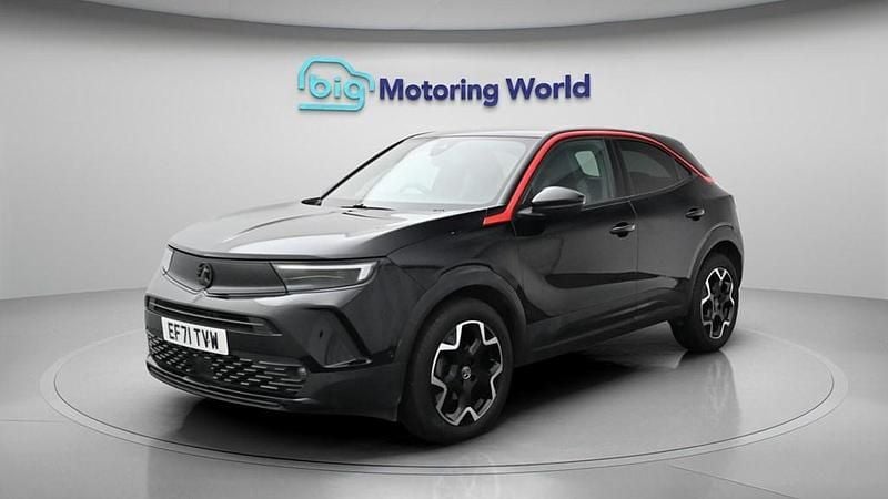 Second-hand Vauxhall Mokka SRi 130 CP (95 kW) 2022 Negru SUV