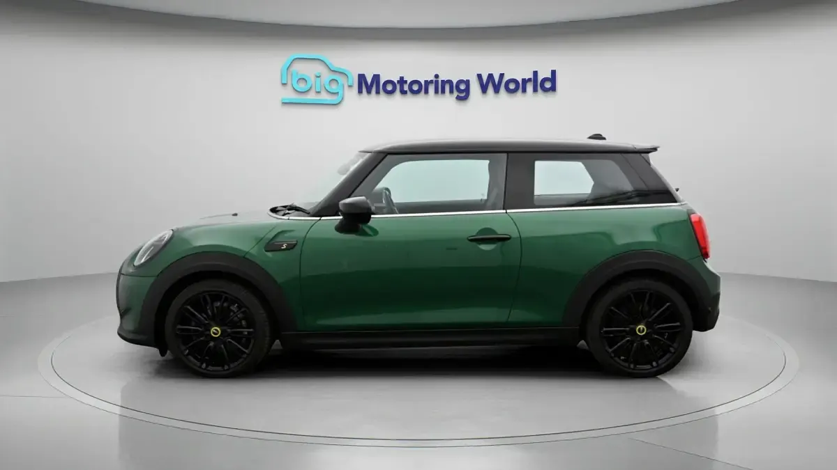 Used Mini Cooper SE Hatch 135 kW (184 HP) 2022 Hatchback