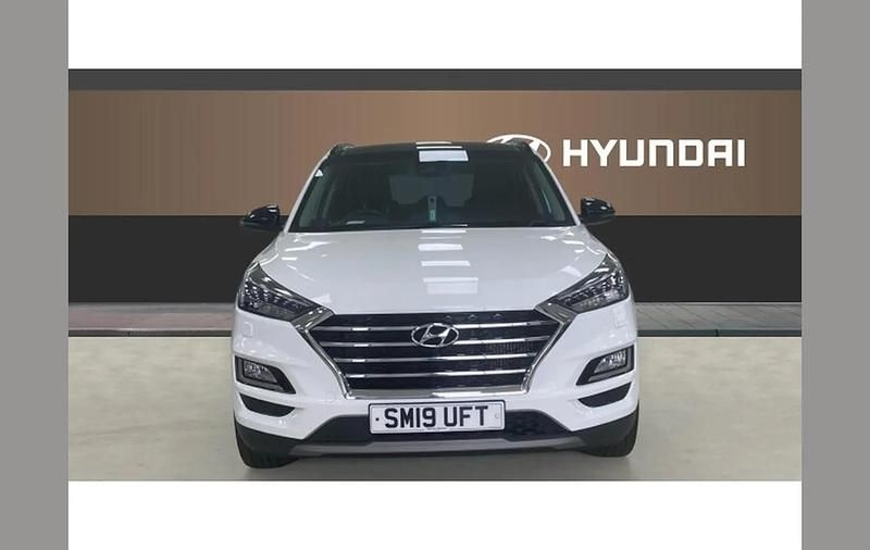 Used Hyundai Tucson Premium SE 185 HP (136 kW) 2019 White SUV