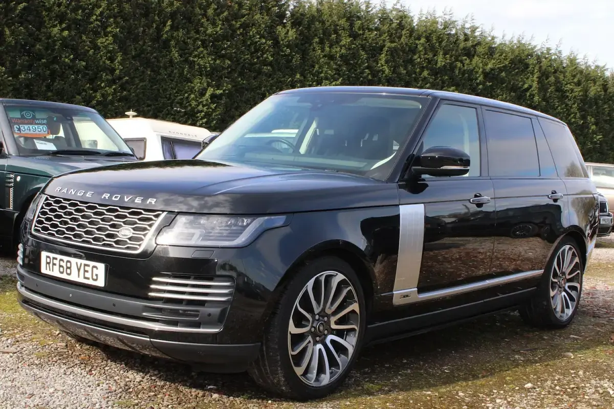 Used Land Rover Range Rover Autobiography 339 HP (249 kW) 2018 Black SUV