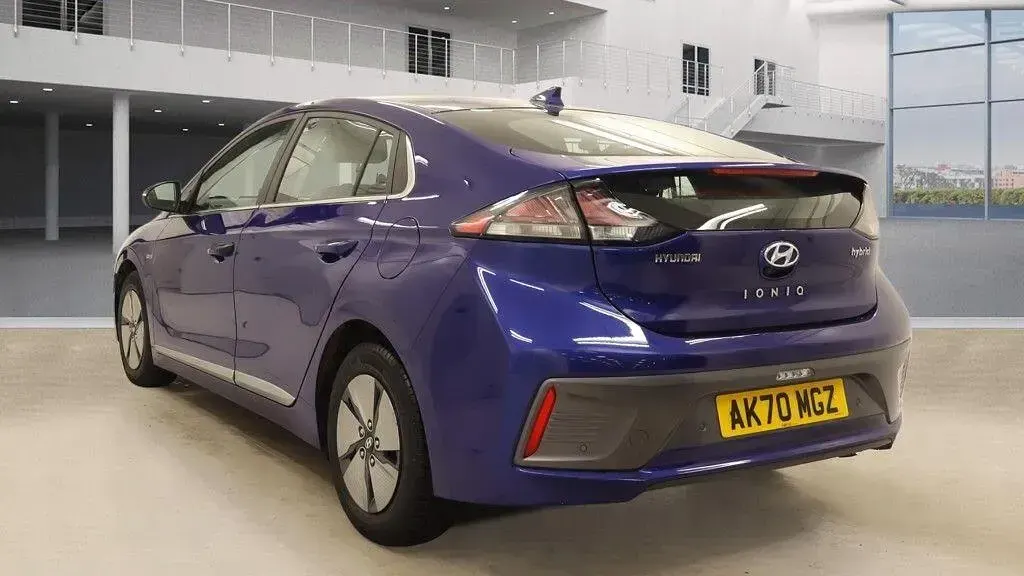 Usado Hyundai Ioniq Premium 141 CV (103 kW) 2020 Azul Utilitario