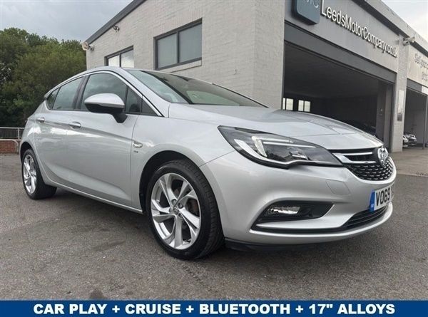 Silver Used 2019 Vauxhall Astra SRi Hatchback | £8,995 (Fair price) - Image 1/1