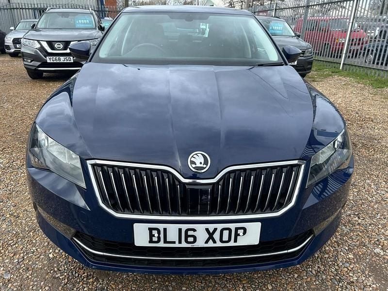Second-hand Skoda Superb Business Line 2016 Albastru Hatchback