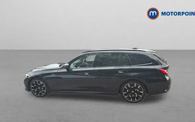 Usado BMW 320 M Sport 184 CV (135 kW) 2025 Negro Familiar