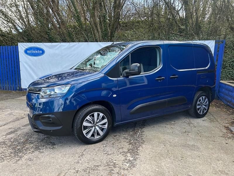 Blue Used 2021 Toyota Proace City City Van | £9,999 - Image 1/4