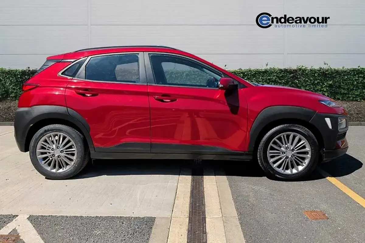 Second-hand Hyundai Kona SE 2018 Roșu SUV