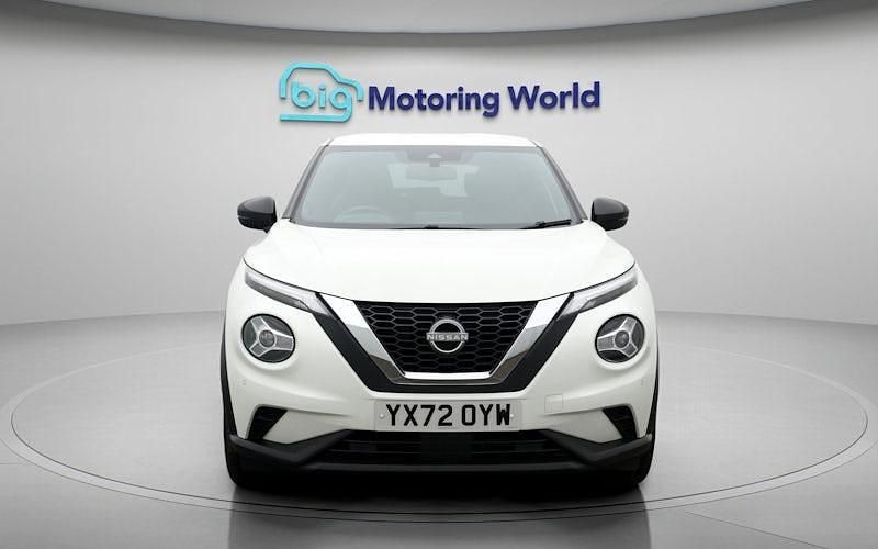 Used Nissan Juke N-Connecta 114 HP (83 kW) 2023 White SUV