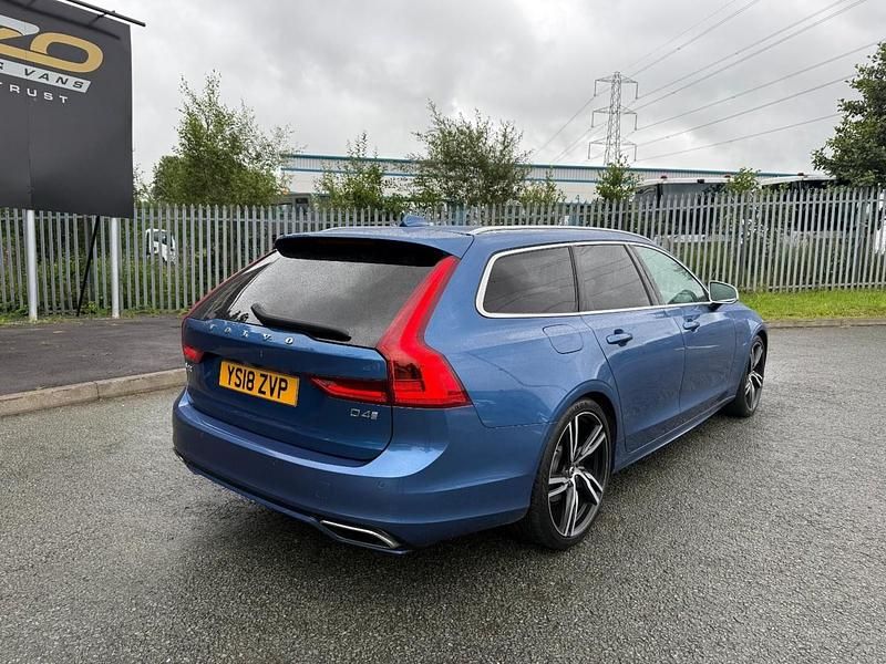 Used Volvo V90 R-Design Pro 2018 Blue Estate