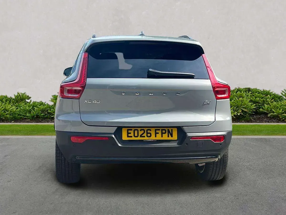 New Volvo XC40 Ultra 2026 Grey SUV