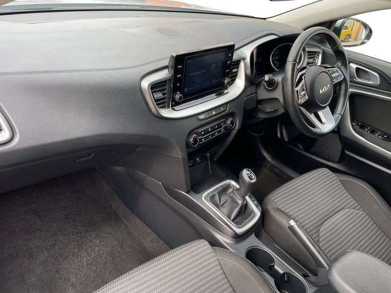 Image 2/4