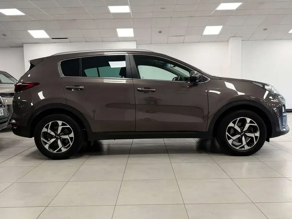 Used Kia Sportage 134 HP (98 kW) 2021 Brown SUV