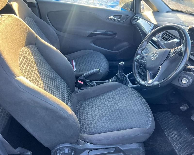 Used Vauxhall Corsa Excite 2015 White Hatchback
