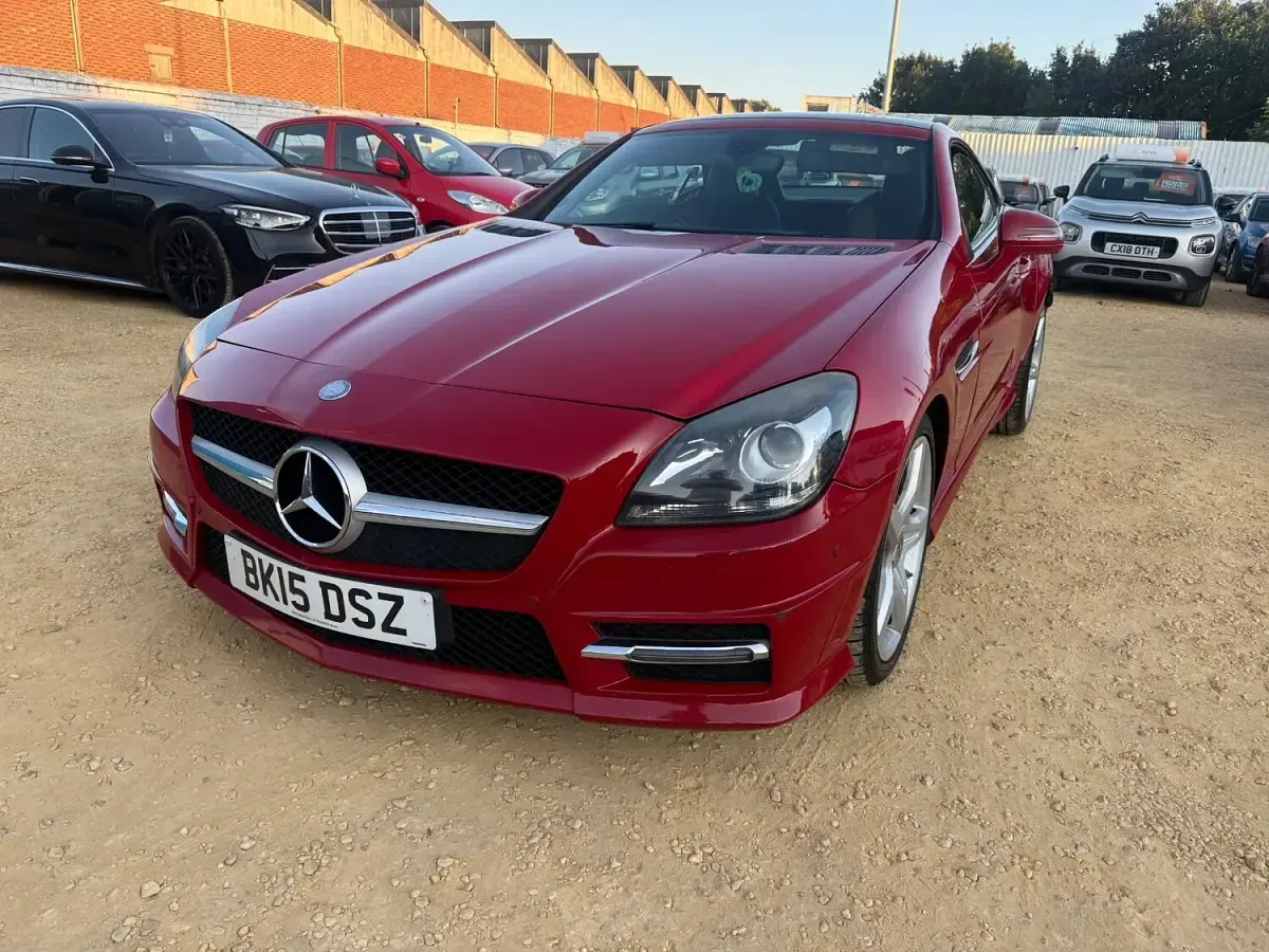Used Mercedes SLK250 AMG 204 HP (150 kW) 2015 Red Cabriolet