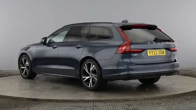 Used Volvo V90 R-Design 194 HP (142 kW) 2022 Estate