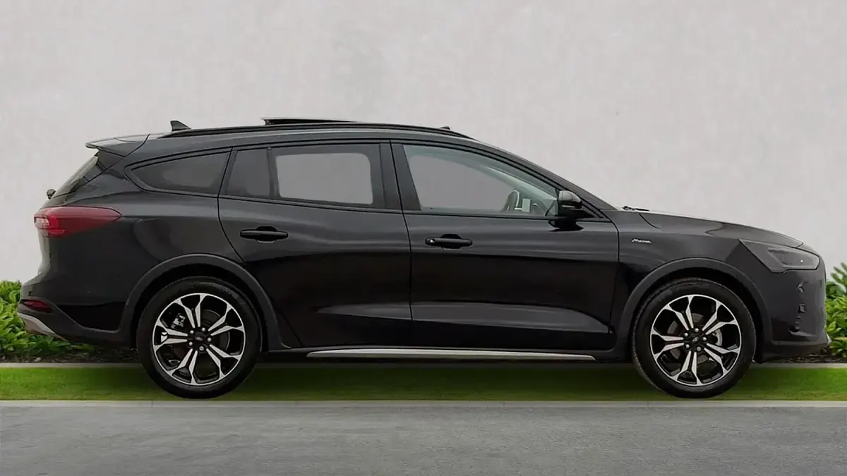 Used Ford Focus Active X 2025 Black Estate