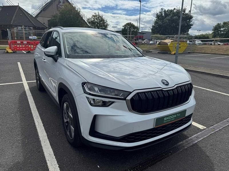 White Used 2024 Skoda Kodiaq SE SUV | £32,699 (Expensive) - Image 1/4