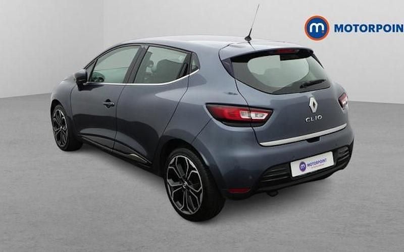 Used Renault Clio IV Dynamique 90 HP (66 kW) 2017 Grey Hatchback