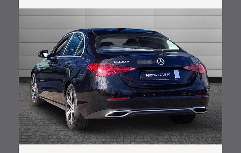 Begagnad Mercedes C220 196 HK (144 kW) 2022 Svart Sedan