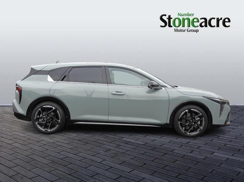 New Kia K4 GT-Line S 177 HP (130 kW) 2026 Green Hatchback