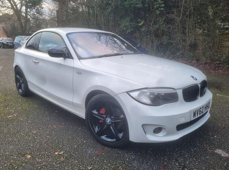 Used BMW 118 Coupé Exclusive 143 HP (105 kW) 2012 White Coupe