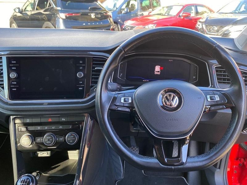 Used VW T-Roc SEL 150 HP (110 kW) 2018 Red SUV