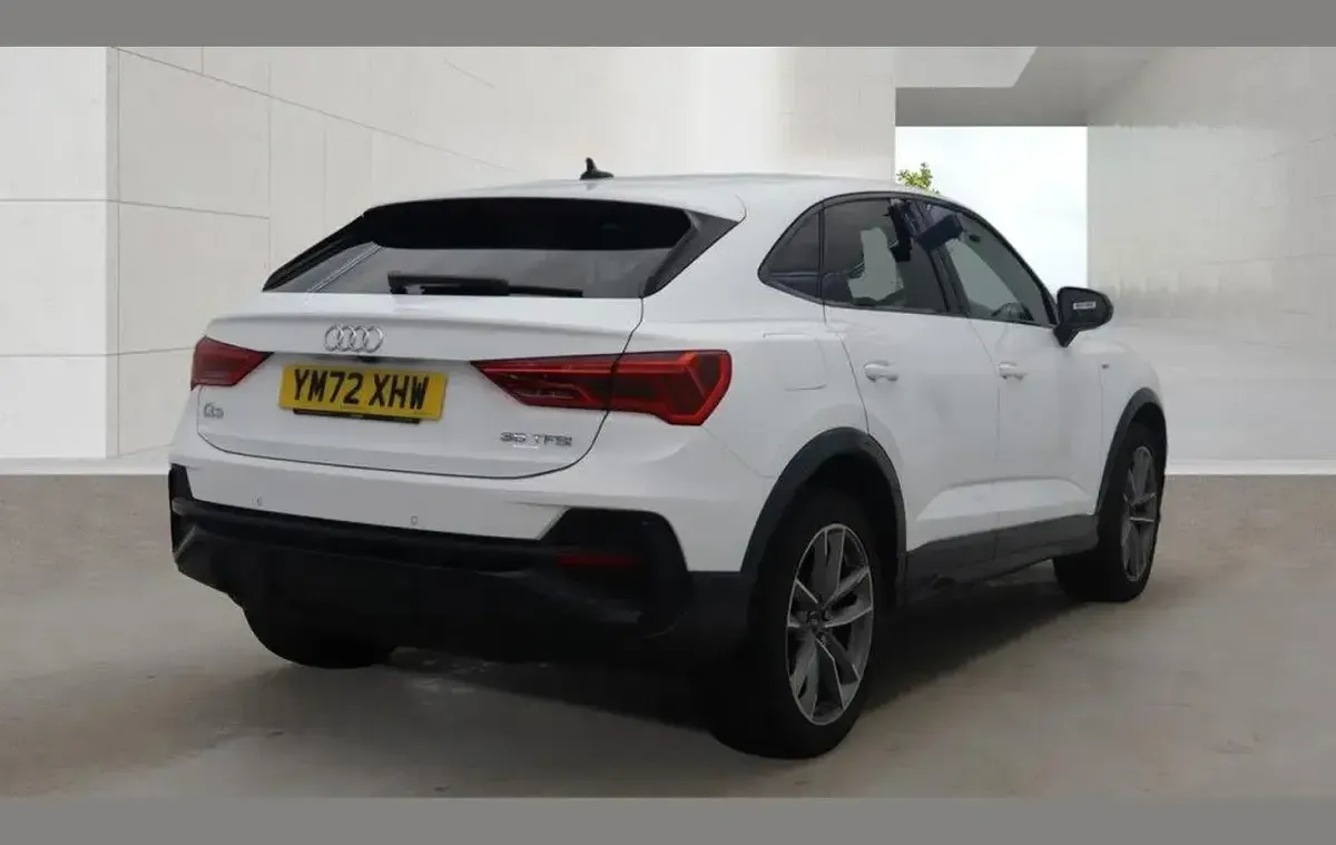 Used Audi Q3 Black Edition 150 HP (110 kW) 2023 White SUV