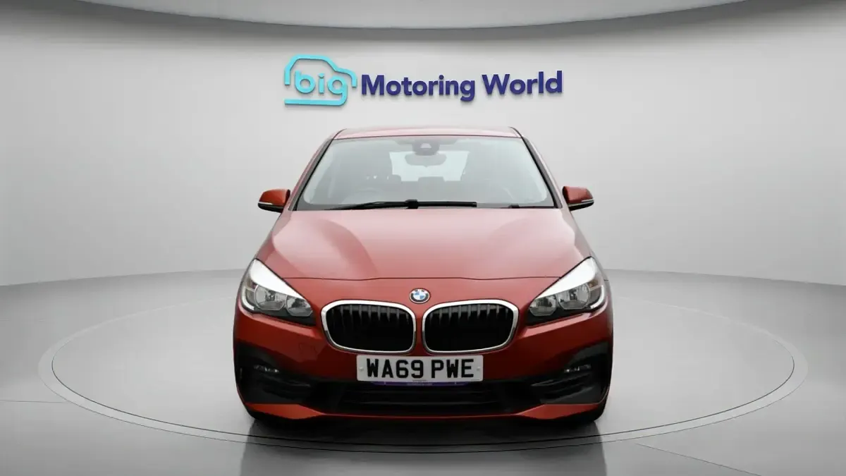 Usado BMW 220 Sport Line 2019 Laranja Carrinha