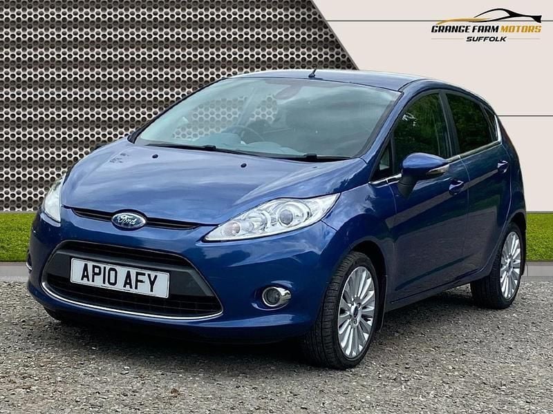 Usado Ford Fiesta Titanium 96 HP (70 kW) 2010 Azul Citadino