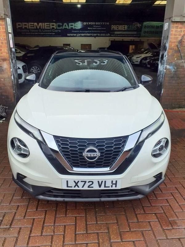 Used Nissan Juke N-Connecta 114 HP (83 kW) 2022 White SUV