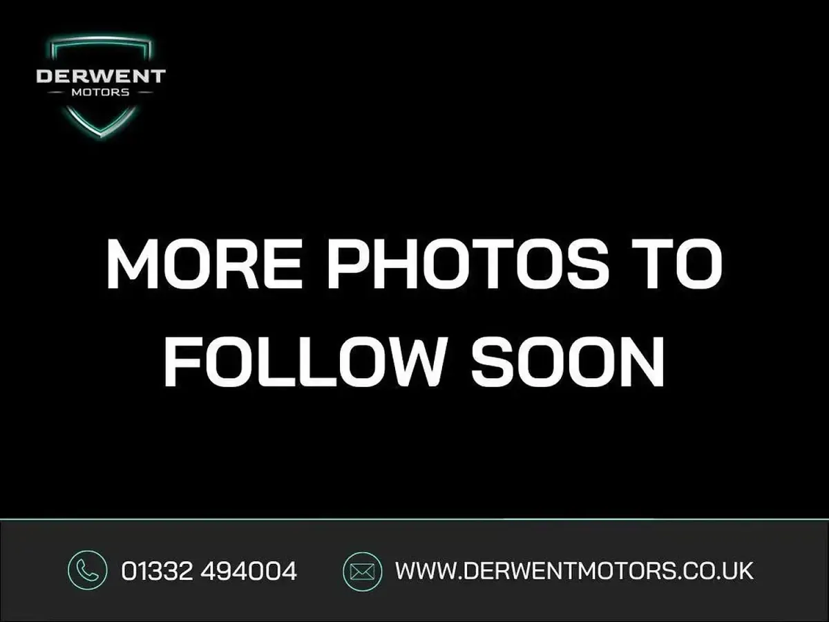 Used Mercedes B200 2012 White Hatchback