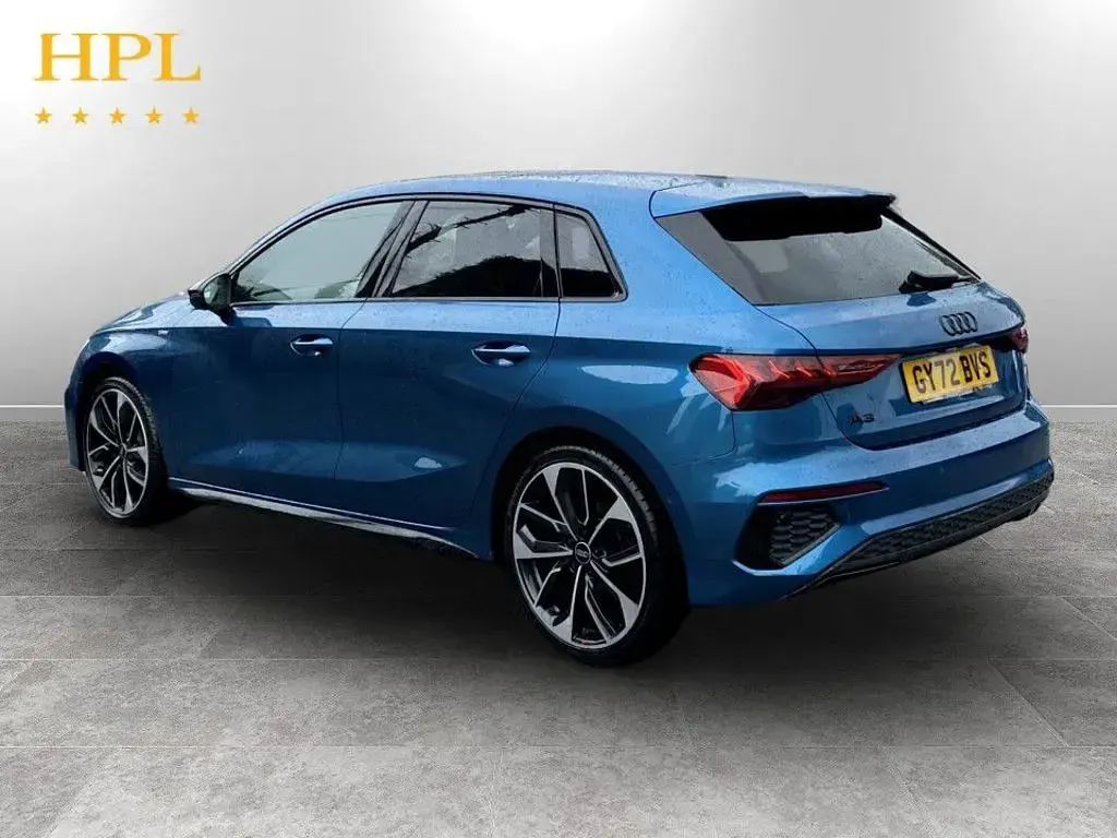 Used Audi A3 Sportback Advanced 150 HP (110 kW) 2022 Blue Hatchback