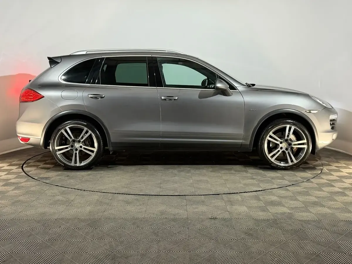 Used Porsche Cayenne S 380 HP (279 kW) 2013 Grey SUV