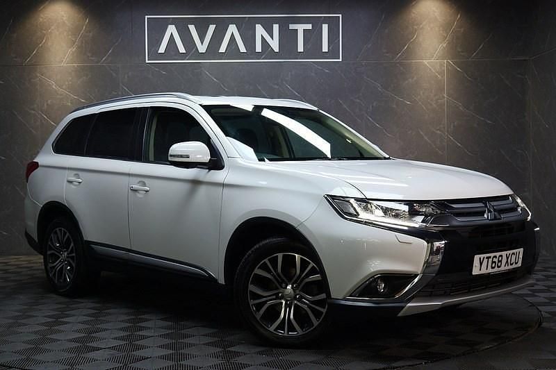 White Used 2018 Mitsubishi Outlander SUV | £14,000 (A bit pricey) - Image 1/4